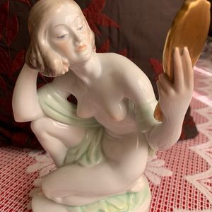 Traditional Hungarian ceramics. About 10 cm tall and are Herend brand.